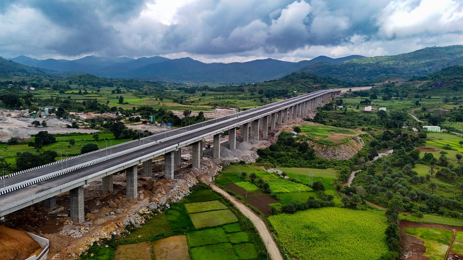 Mana Infrastructure elevated highway viaduct construction